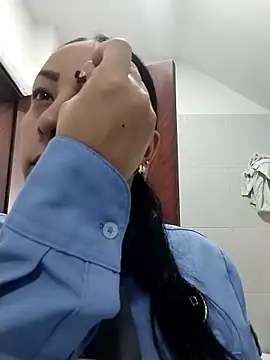 Snapshot of CRISTAL__11 chatting on November 14, 2025, 1:15 pm CRISTAL 11 online show from November 14, 2025, 1:15 pm