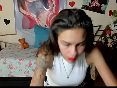 Skylovershot online show from March 10, 2026, 4:55 pm