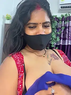 Snapshot of V-Hot-Sweti chatting on October 9, 2025, 6:08 pm V-Hot-Sweti online show from October 9, 2025, 6:08 pm