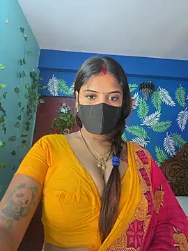 Snapshot of V-Hot-Sweti chatting on April 30, 2026, 10:11 am V-Hot-Sweti online show from April 30, 2026, 10:11 am