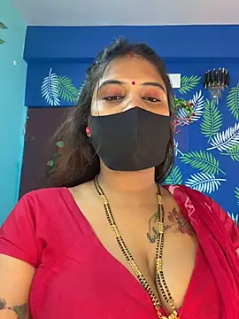 Snapshot of V-Hot-Sweti chatting on April 16, 2026, 8:04 am V-Hot-Sweti online show from April 16, 2026, 8:04 am