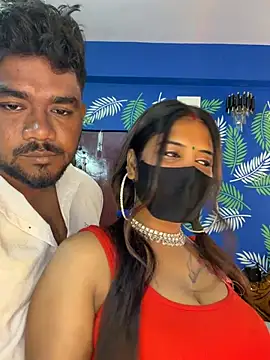 Snapshot of V-Hot-Sweti chatting on April 13, 2026, 5:50 pm V-Hot-Sweti online show from April 13, 2026, 5:50 pm