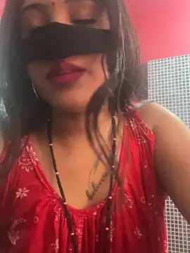 Snapshot of V-Hot-Sweti chatting on April 3, 2026, 9:05 am V-Hot-Sweti online show from April 3, 2026, 9:05 am