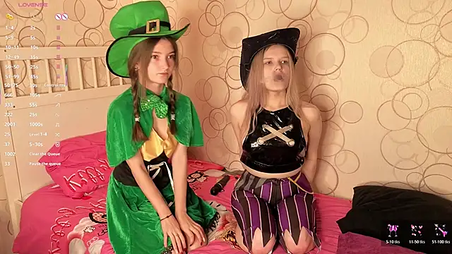 Snapshot of DongMolt chatting on November 8, 2025, 8:45 pm DongMolt online show from November 8, 2025, 8:45 pm