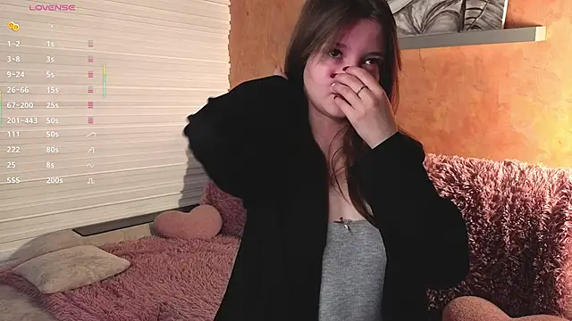 Snapshot of DongMolt chatting on October 26, 2025, 6:30 pm DongMolt online show from October 26, 2025, 6:30 pm