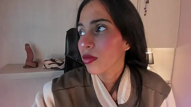 LexxaQueen online show from February 20, 2026, 4:20 am