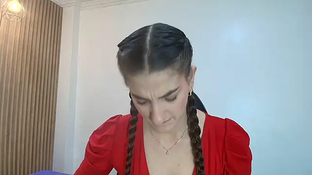 Snapshot of Dafne_castro_ chatting on August 7, 2026, 6:03 pm Dafne castro online show from August 7, 2026, 6:03 pm