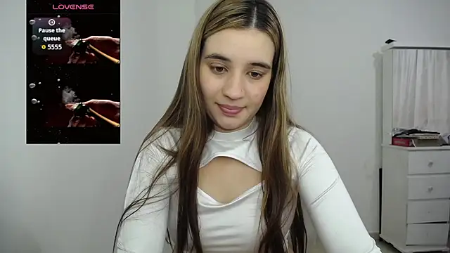 Snapshot of Ambar_lynn chatting on October 13, 2025, 5:47 pm Ambar lynn online show from October 13, 2025, 5:47 pm