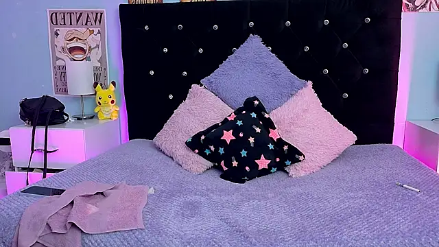 lizz bela1 online show from August 5, 2026, 11:54 pm