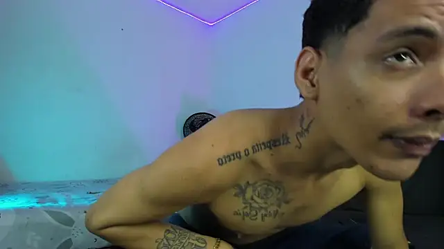 twinkDuohot online show from April 30, 2026, 9:19 pm