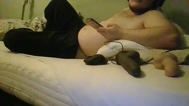 HornyCrowBird online show from April 4, 2026, 8:59 pm