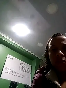 Perla vonrose online show from September 19, 2025, 1:42 am