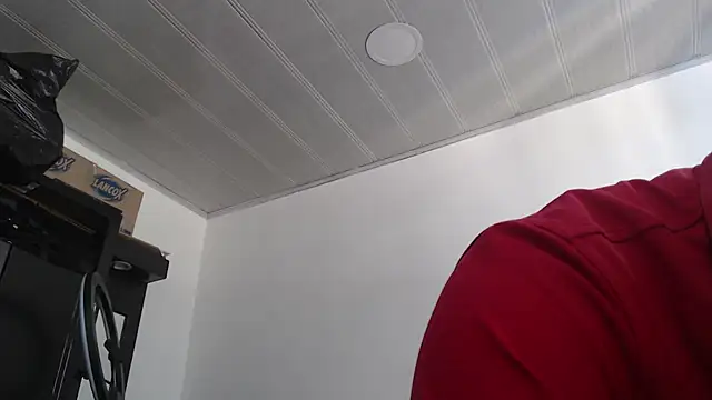 UrbanBoy 18 online show from September 11, 2025, 1:44 pm