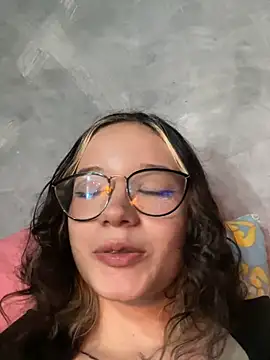 sukubo   online show from March 26, 2026, 8:01 am