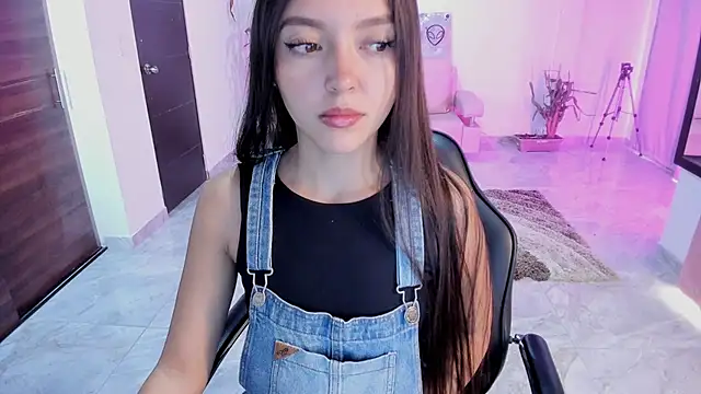 bella fox 1 online show from July 1, 2026, 1:33 pm