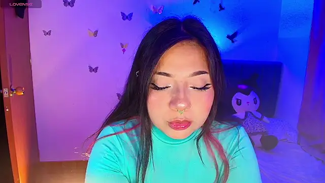 Snapshot of annie-russel chatting on November 29, 2025, 7:19 am annie-russel online show from November 29, 2025, 7:19 am