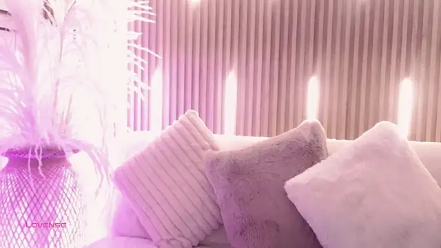 Snapshot of ArianaSantana chatting on November 13, 2025, 12:53 pm ArianaSantana online show from November 13, 2025, 12:53 pm