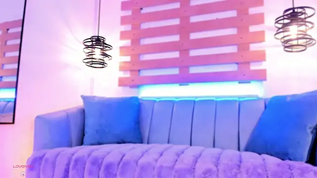 Snapshot of ArianaSantana chatting on October 18, 2025, 12:51 pm ArianaSantana online show from October 18, 2025, 12:51 pm