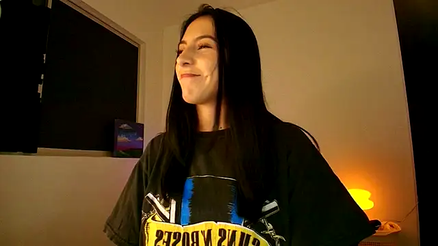 violethun  online show from December 15, 2025, 4:51 am