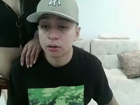Snapshot of eros_walker chatting on September 29, 2025, 9:42 pm eros walker online show from September 29, 2025, 9:42 pm