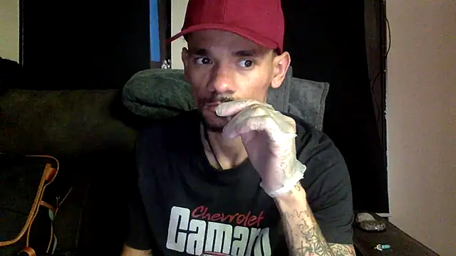 Snapshot of DrewTheTOP chatting on December 15, 2025, 6:03 pm DrewTheTOP online show from December 15, 2025, 6:03 pm