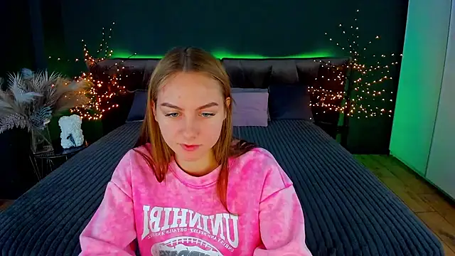 MilaAddams online show from November 29, 2025, 7:08 am