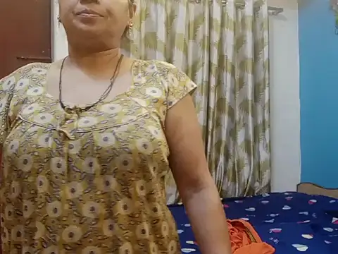 Snapshot of manustripjob chatting on June 15, 2026, 6:40 pm manustripjob online show from June 15, 2026, 6:40 pm