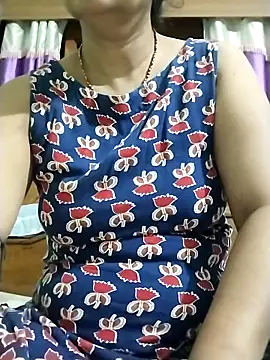 Snapshot of NehaQn chatting on September 14, 2025, 1:44 pm NehaQn online show from September 14, 2025, 1:44 pm