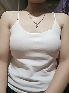 Snapshot of LucyyLy chatting on June 4, 2026, 11:09 pm LucyyLy online show from June 4, 2026, 11:09 pm