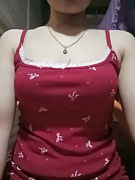 Snapshot of LucyyLy chatting on July 31, 2026, 12:37 pm LucyyLy online show from July 31, 2026, 12:37 pm