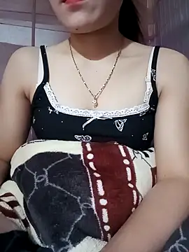 LucyyLy online show from December 16, 2025, 5:55 am