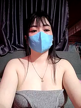 ChunkyLy online show from September 18, 2025, 2:14 am
