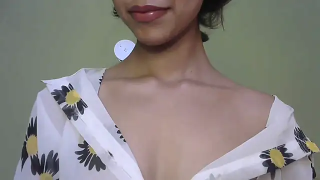Snapshot of Ritu9 chatting on May 3, 2026, 3:37 pm Ritu9 online show from May 3, 2026, 3:37 pm
