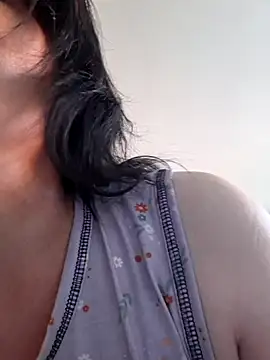 jessyca  online show from October 17, 2025, 7:55 am