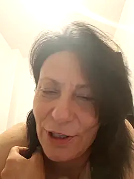 jessyca  online show from November 3, 2025, 10:02 pm