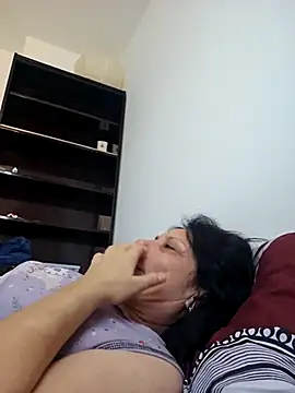 jessyca  online show from November 14, 2025, 8:29 am