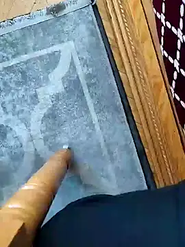 Snapshot of Yazaza1999 chatting on October 28, 2025, 2:27 pm Yazaza1999 online show from October 28, 2025, 2:27 pm