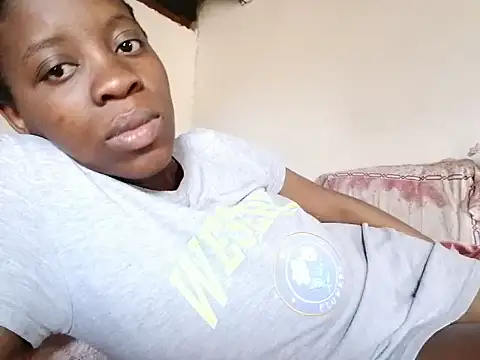 Snapshot of Hottnuts99 chatting on October 21, 2025, 9:19 am Hottnuts99 online show from October 21, 2025, 9:19 am