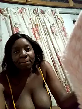 Snapshot of Hottnuts99 chatting on November 14, 2025, 7:17 pm Hottnuts99 online show from November 14, 2025, 7:17 pm