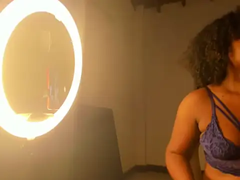 Snapshot of CAROLINNAGOMEZ chatting on November 15, 2025, 12:25 am CAROLINNAGOMEZ online show from November 15, 2025, 12:25 am