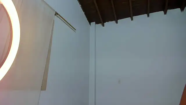 Snapshot of CAROLINNAGOMEZ chatting on November 14, 2025, 12:36 am CAROLINNAGOMEZ online show from November 14, 2025, 12:36 am