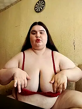 Snapshot of Vllada_Brattz chatting on May 6, 2026, 1:15 pm Vllada Brattz online show from May 6, 2026, 1:15 pm