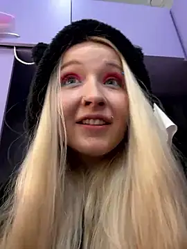 Milana Key online show from January 14, 2026, 10:35 pm