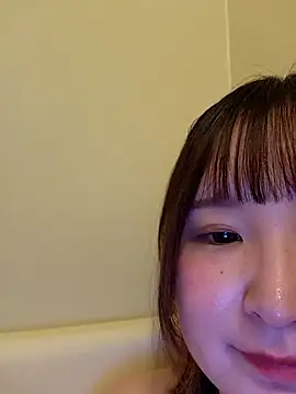 Snapshot of --MIYUKI chatting on April 18, 2026, 2:14 am --MIYUKI online show from April 18, 2026, 2:14 am