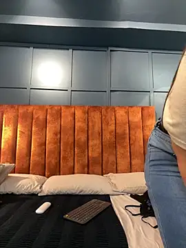 Tayler Kim online show from February 25, 2026, 6:41 pm