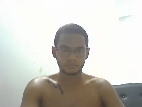 Snapshot of jayden_cooper1 chatting on November 12, 2025, 8:12 pm jayden cooper1 online show from November 12, 2025, 8:12 pm