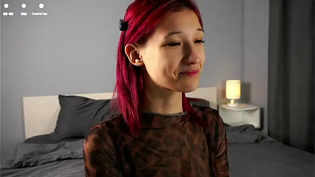 Snapshot of Likalense chatting on November 20, 2025, 11:44 am Likalense online show from November 20, 2025, 11:44 am