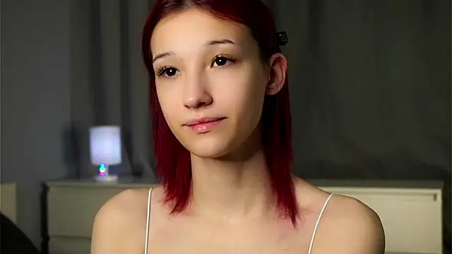 Snapshot of Likalense chatting on November 25, 2025, 11:21 am Likalense online show from November 25, 2025, 11:21 am