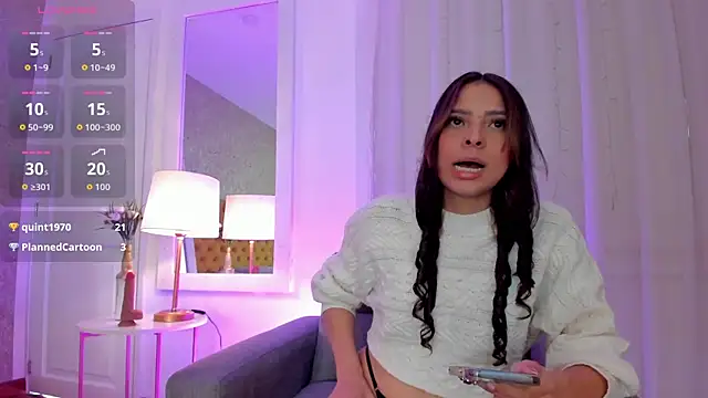 Snapshot of AnniieCooper chatting on November 8, 2025, 1:14 pm AnniieCooper online show from November 8, 2025, 1:14 pm