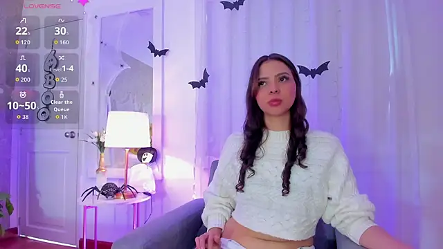 Snapshot of AnniieCooper chatting on October 27, 2025, 1:45 pm AnniieCooper online show from October 27, 2025, 1:45 pm